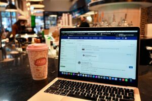 Messages de Prospection LinkedIn : 15 Templates Prêts à l&rsquo;Emploi