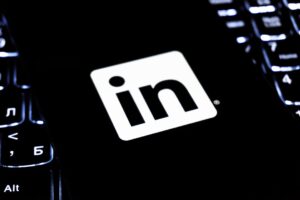 Prospection LinkedIn B2B : guide complet pour générer des leads qualifiés en 2026